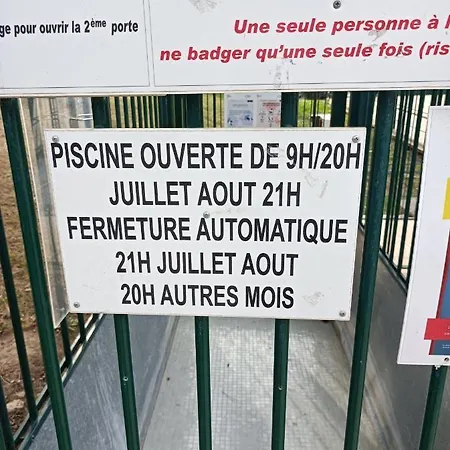 Joli Studio Avec Coin Nuit Independant, Piscine Et Parc De 8 Hectares Proche De La Plage Mandelieu-la-Napoule
